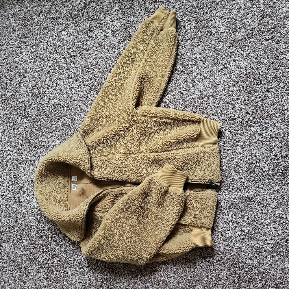 Uniqlo U Lemaire teddy coat yellow